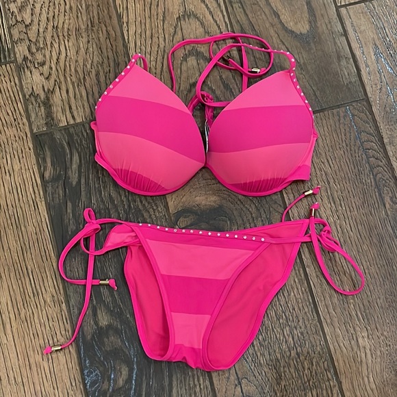 PINK Victoria's Secret Other - EUC Victoria’s Secret Pink Large Bikini Top & Small Scrunch Butt Bottom